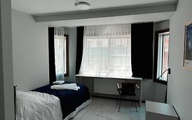 Room In A Digital Nomad House 104